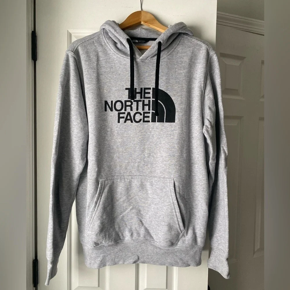 North Face Men’s Hooded Logo Sweatshirt Size L